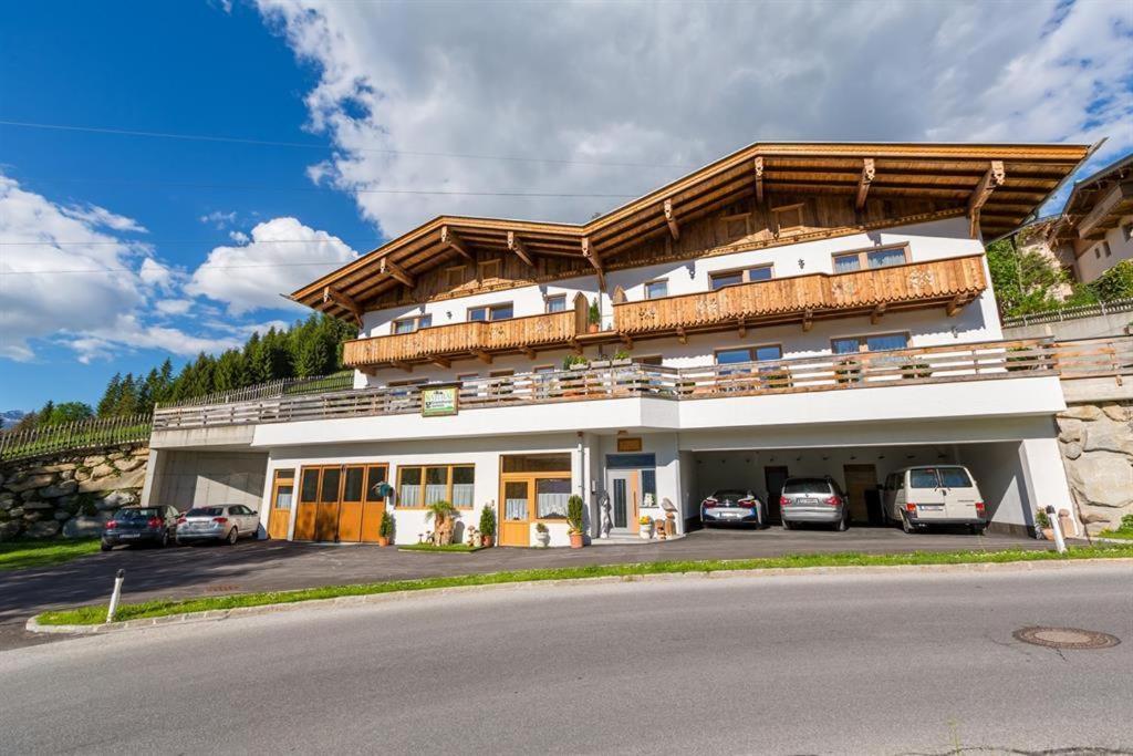 Ferienwohnung Natural B Gerlosberg Bagian luar foto